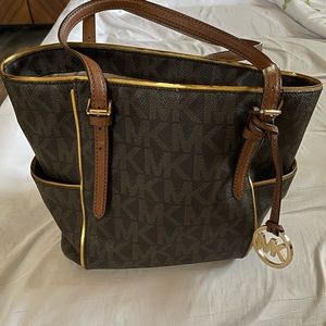 Michael Kors Medium Bag